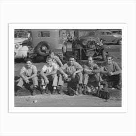 Workers Eating Lunch On Curb Across The Street From The Consolidated Airplane Factory,San Diego, California By Russ Art Print
