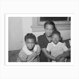 Mother With Her Children At Home, Chicago, Illinois By Russell Lee Art Print