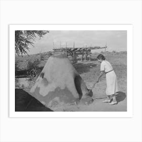 Outdoor Earthen Oven Of Spanish American Family Living Near Taos, New Mexico By Russell Lee Art Print