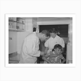 Doctor And Nurse With Little Girl In Trailer Clinic At The Fsa (Farm Security Administration) Migratory Labor Camp Art Print
