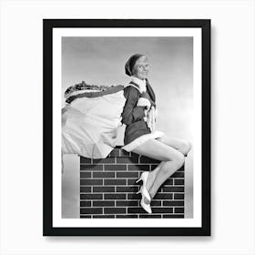 Pinup Sexy Girl in Tight Elf Costume Sitting On A Chimney Affiche