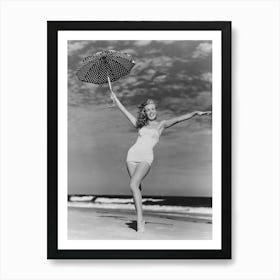 Marilyn Monroe In Beach Black And White Art Print