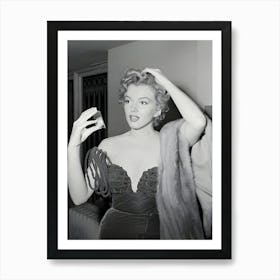 Marilyn Monroe Checking Her Appearance Art Print