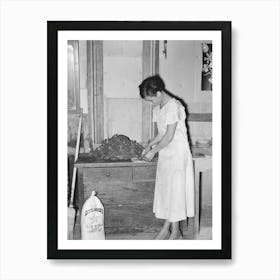 Mexican Woman Preparing Spinach, San Antonio, Texas, The Spinach Was A Part Of Her Relief Commodities By Russell Lee Art Print