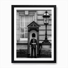 London Palace Guard Bw Art Print