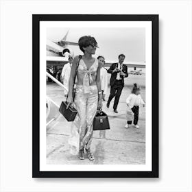 Shirley Bassey Arrives In London, 1967 Art Print
