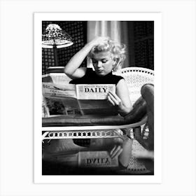 Marilyn Monroe Reading Newspaper Art Print