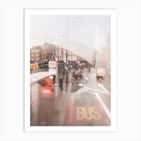 London, England I View of a rainy street through the fogged window of a legendary red London bus capturing nostalgic atmosphere photography and vibrant colors of the city in the rain with grey moody aesthetic Affiche