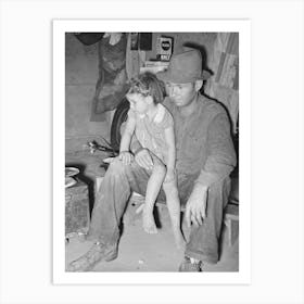 Migrant Father And Daughter In Camp, Edinburg, Texas By Russell Lee Art Print