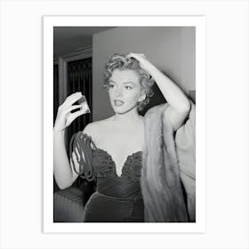 Marilyn Monroe Checking Her Appearance Art Print