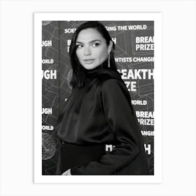 Gal Gadot Arrives At The Ninth Breakthrough Prize Ceremony Art Print