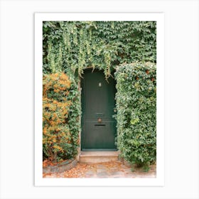 Ivy Covered House In Montmartre Paris Art Print