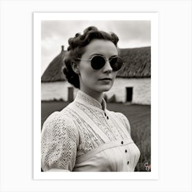 Woman In Sunglasses 1 Art Print