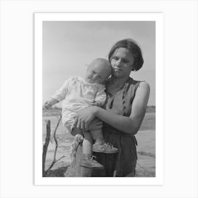 Migrant Mother And Child Near Harlingen, Texas By Russell Lee Art Print