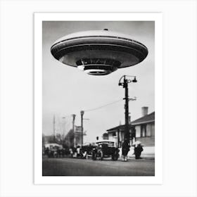 Flying Saucer Art Print