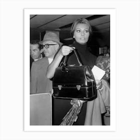 The Italian Actress Sophia Loren And The Productor Carlo Ponti At The Airport Of Orly For The Flyght To Usa Art Print