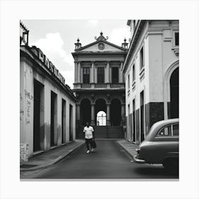 Old Havana Canvas Print