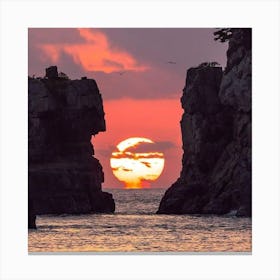 Sunset At The Beach Canvas Print