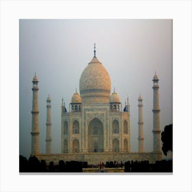 Taj Mahal Canvas Print