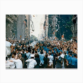 Ticker Tape Parade For The Apollo 11 Astronauts At New York City Canvas Print