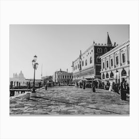 Venice Italy In Black And White 02 Canvas Print