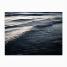 The Uniqueness of Waves XXXIII Canvas Print