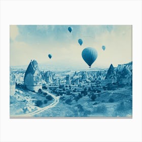 Cappa IV Canvas Print