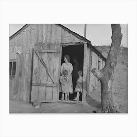 Mrs, Earl Pauley And Some Of Her Children In Doorway Of Farm Home Near Smithland, Iowa, They Are Tenant Canvas Print