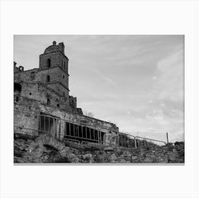 Ruins Of A Castle Canvas Print