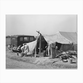 Camp Of White Migrants, Weslaco, Texas, See General Caption By Russell Lee Canvas Print