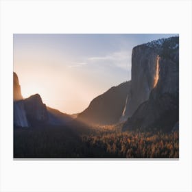 Yosemite Valley At Sunset Canvas Print