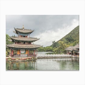 Traditional Chinese architecture in Lijiang in Yunnan Canvas Print