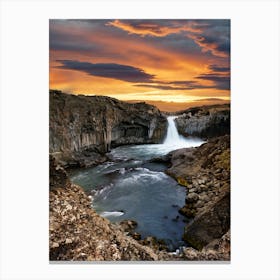 Evening light at the waterfall Canvas Print