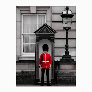 London Palace Guard 2 Bw Canvas Print