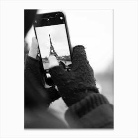 Tour Eiffel, Paris | Black and White Photography Canvas Print