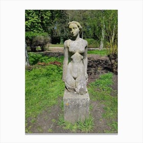 Statue of Beauty Canvas Print