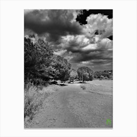 Black And White Road 20170708 1246pub Canvas Print