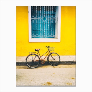 A Bicycle Of Cuba Canvas Print