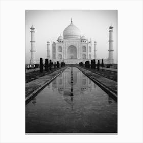 Taj Mahal Black And White Canvas Print