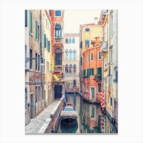 Housing In Venice Canvas Print