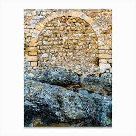 Stone Wall With Arched Window 20230831164894pub Canvas Print