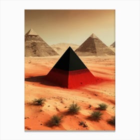 Piramide En El Desierto Rojinegra Canvas Print