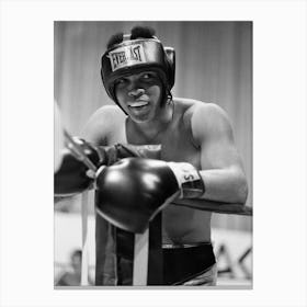 Muhammad Ali Training At Caesars Palace 1973 1 Canvas Print