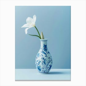 Blue And White Vase Canvas Print