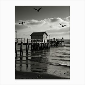 Black And White Pier 1 Canvas Print