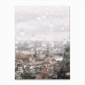 London, England I Grey Tower Bridge and the Thames in the rain from the rooftop of a City skyscraper on the panoramic view of London's skyline photography of glass and brick architecture under the raindrops Stampe su tela