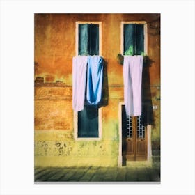 A Good Drying Day Venice Canvas Print
