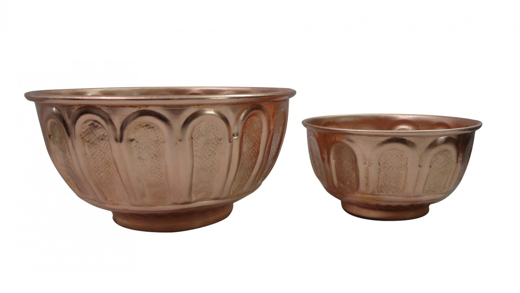 Set Of 2 Embossed Copper Bowls by Dassie Artisan