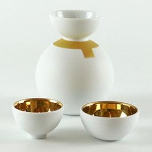 Ceramic Japan Snowman Sake Set by Ceramic Japan