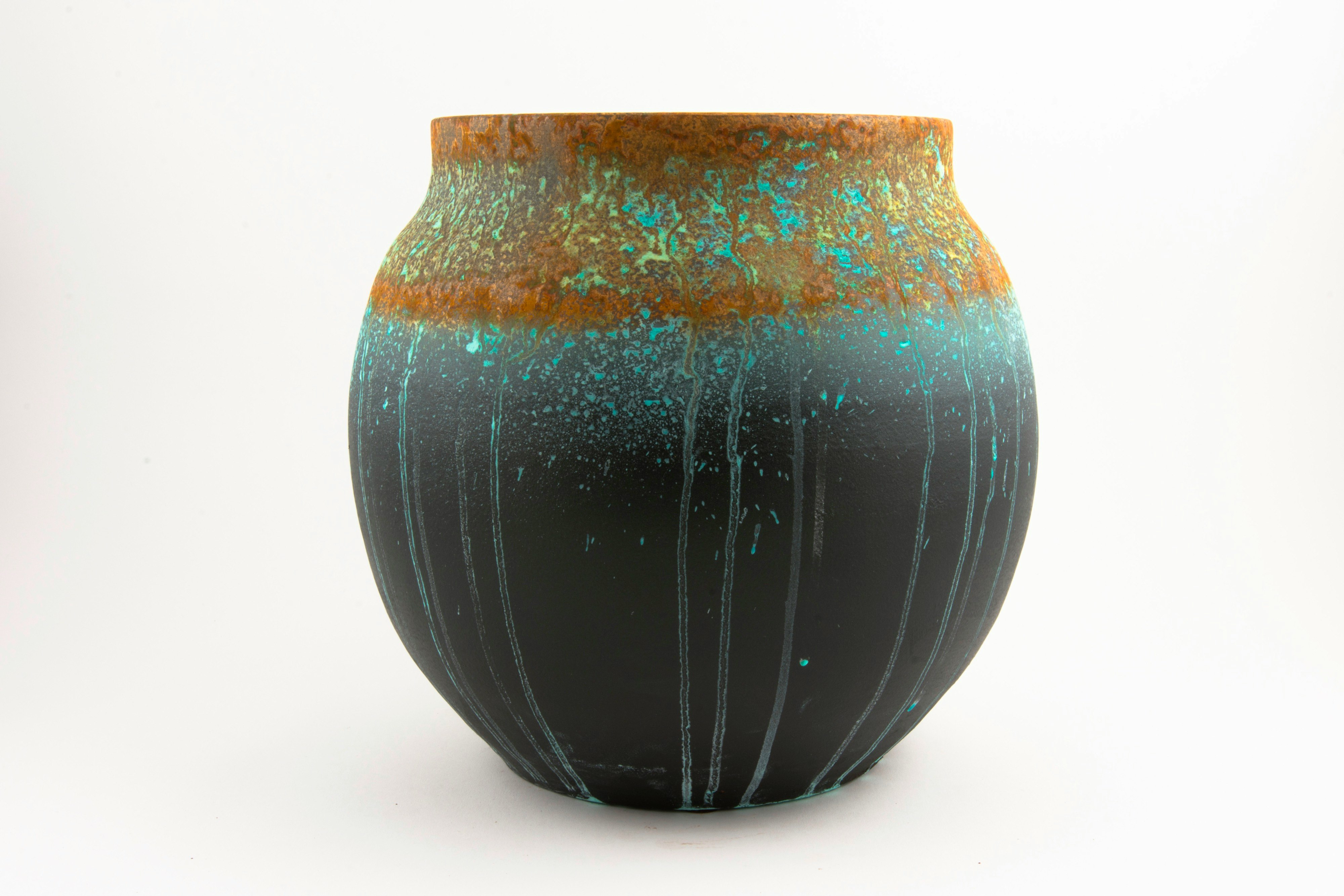 Rust Design Pot in Large by